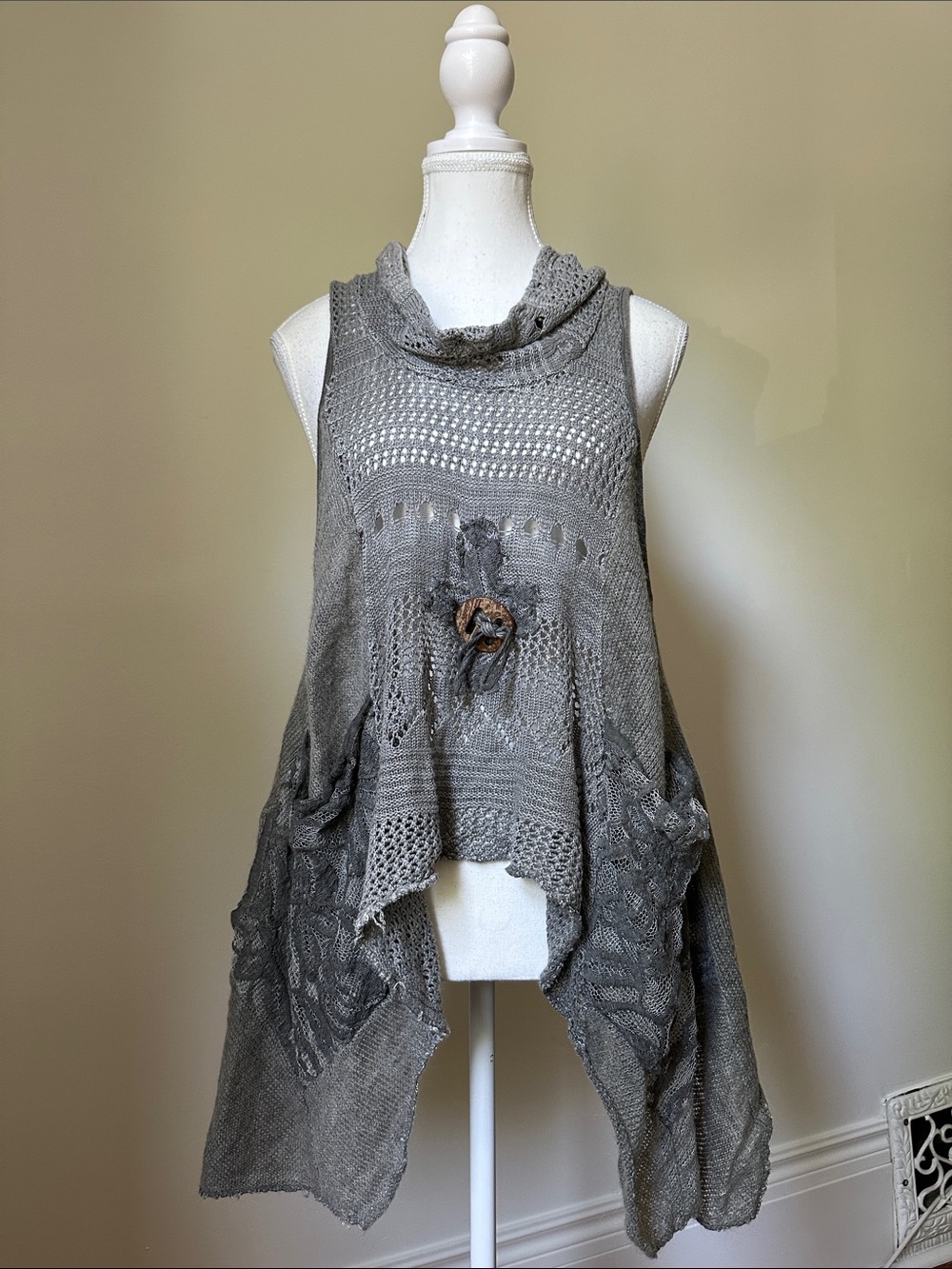 UNBRANDED Grey Knit Italy Boho Lagenlook Lace Shark Bite Hem Cowl Neck Tank Top